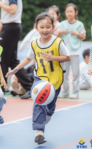 Karsa迎来五赛季出色发挥，中国队观众热烈欢呼！观众掌声雷动的简单介绍