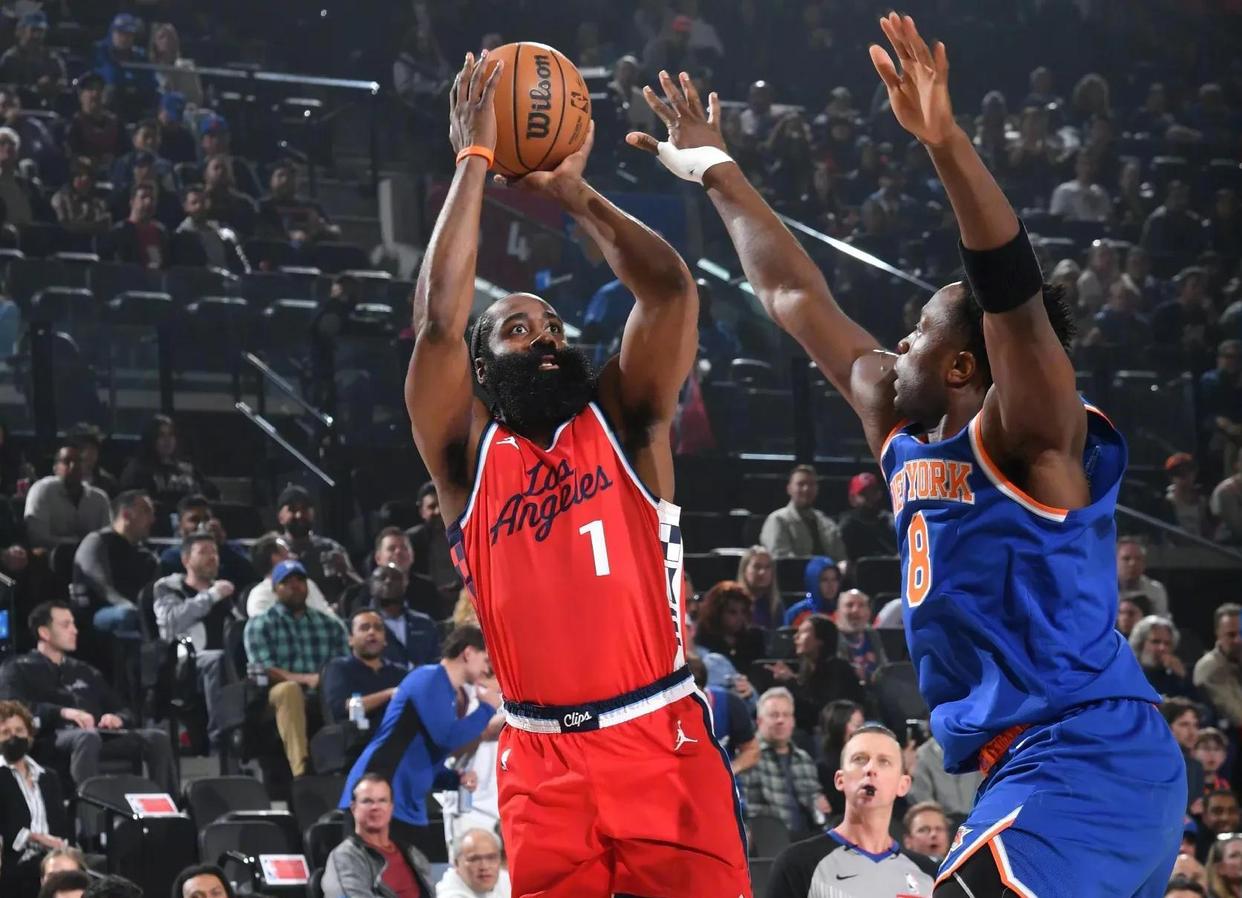 包含哈登与50激战巴黎圣日耳曼分钟，重要助攻胜负难料！，穆雷焦点对战全场沸腾不已的词条